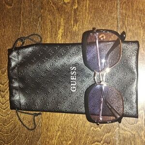 GUESS SUNGLASSES